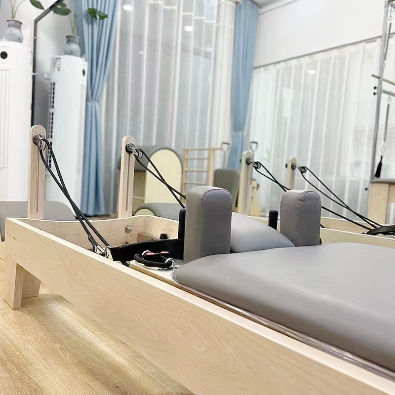 Özelleştirilmiş Akçaağaç Ahşap - Pilates Yoga Studio incelemesi ve fiyatı